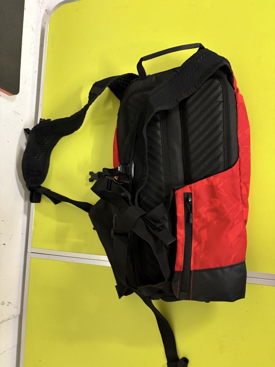Decathlon Rucksäcke: Sac à dos vélo, taille S 7Litres – Gebraucht aus Villarimboud von hampton2012 1