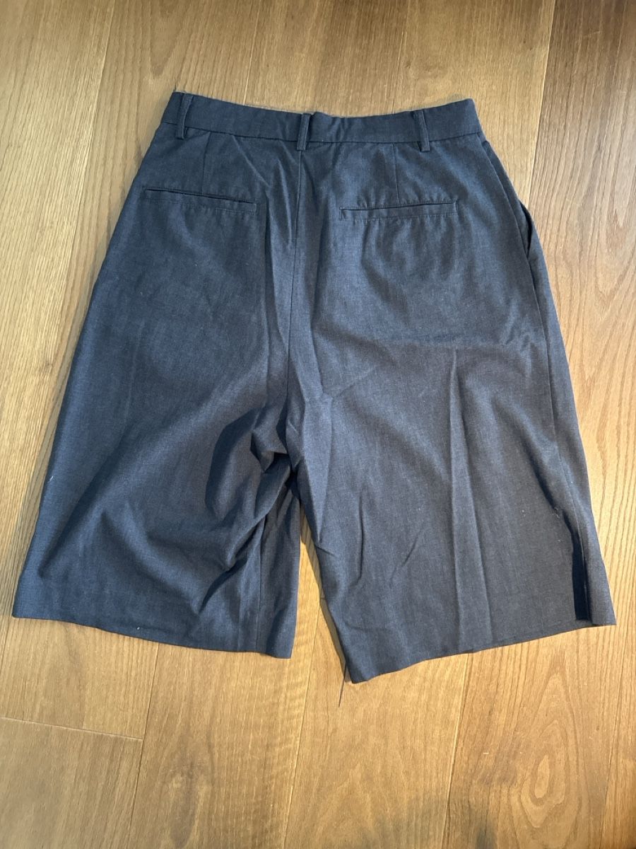 Pantalons: Baggy Shorts Good Condition  – D'occasion à Muttenz par Sil2n 1