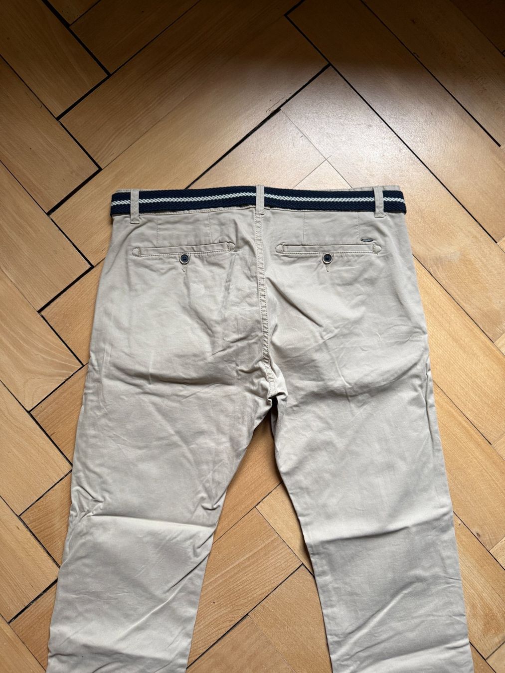 Esprit Pantaloni: ESPRIT - Chino Hose beige 33 – Usato da Zürich venduto da Diazaio 2