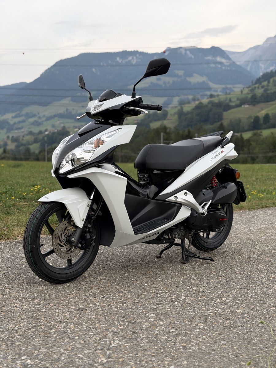 Honda Scooter: Honda NSC50 T2 Roller – Usato da Wengi b. Frutigen venduto da Mxrmet 1