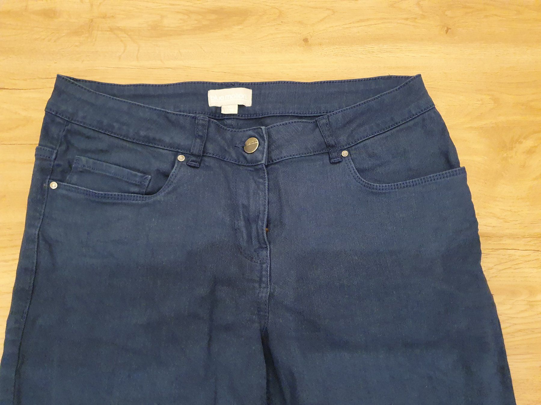 Jeans: Dunkelblaue Jeans Gr. 40 – Nuovo (secondo la descrizione) da Heinrichswil venduto da sabi2809 5