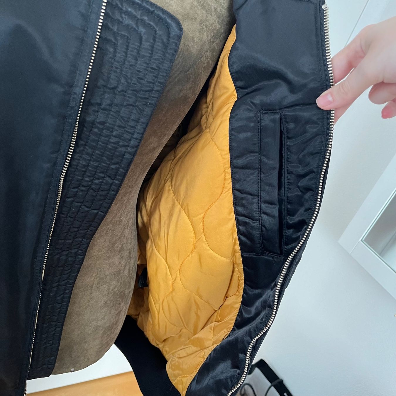 Diesel Jacken: Diesel Bomber Jacke – Gebraucht aus Zug von Grc999 7