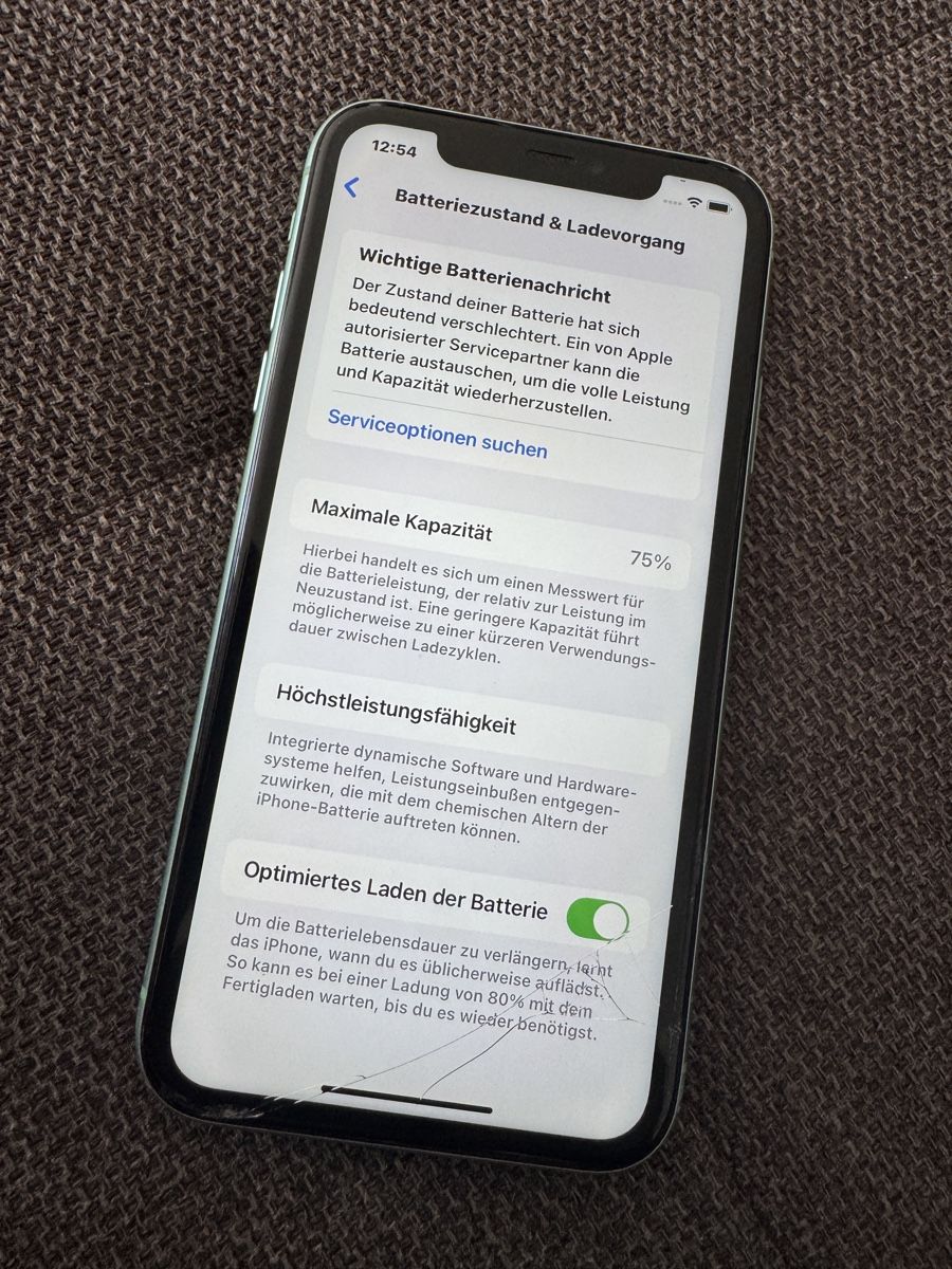 Apple Handys / Smartphones: iPhone 11 64 GB mintgrün – Defekt aus Hermetschwil-Staff von rossoneri94 3