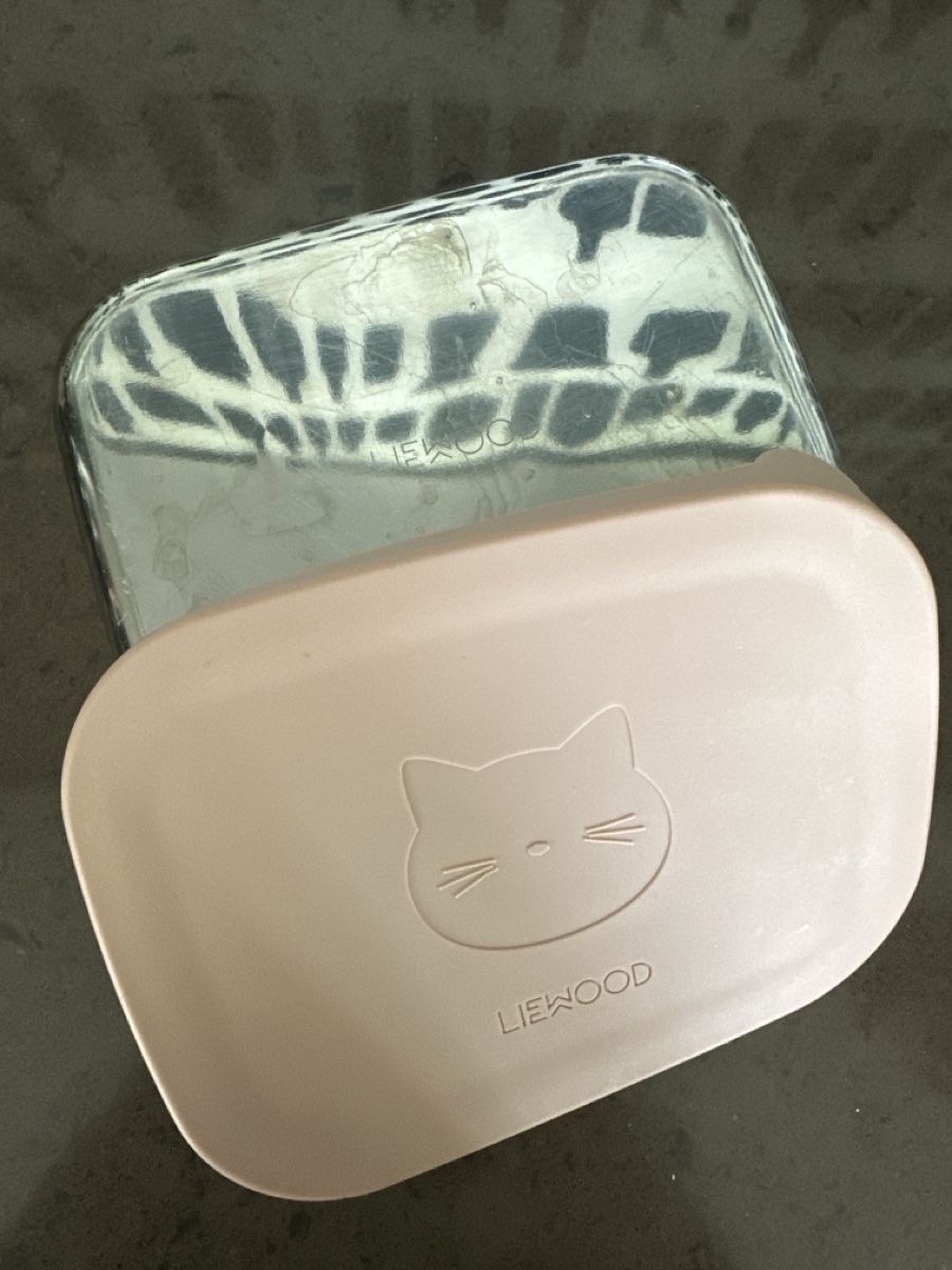 Altro in Decorazioni & Accessori: Liewood snack Box + Mushie cup – Usato da Männedorf venduto da Meganbdn 2