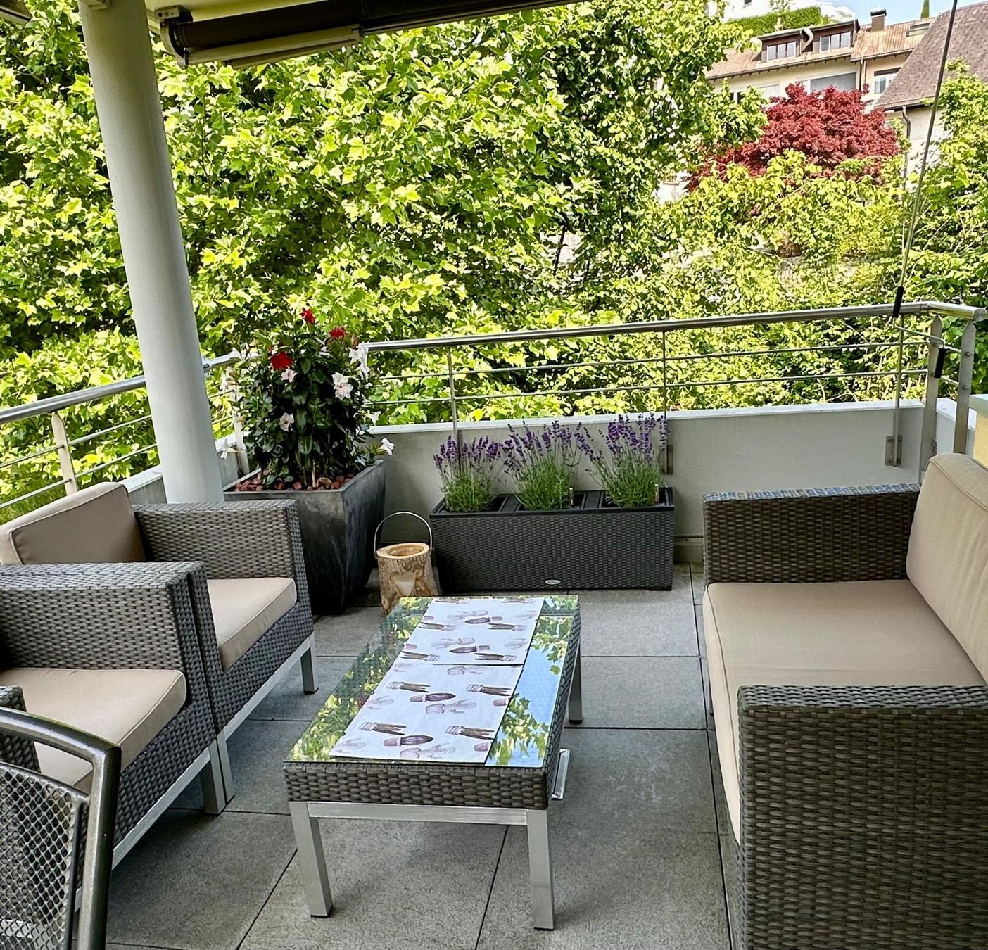 Viplounge Sofas: Gartenmöbel von VIP Lounge – Gebraucht aus Altendorf von Cinneor