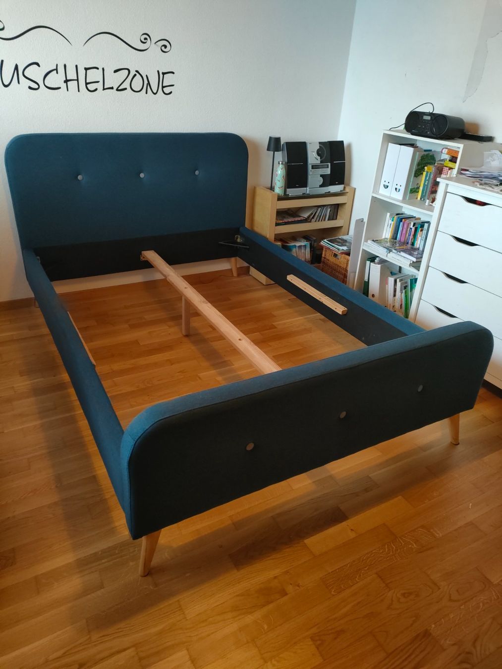 Letti: Gepolsteter Bettrahmen 140 x 200cm – Usato da Oberentfelden venduto da Chanko
