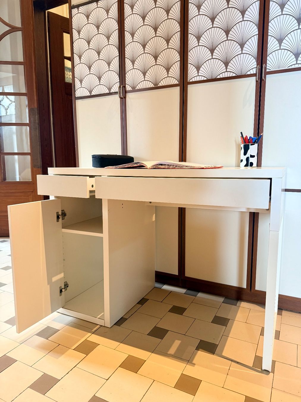 Ikea Schreibtische: Bureau IKEA MICKE – Gebraucht aus Lausanne von jul_8ftr 2