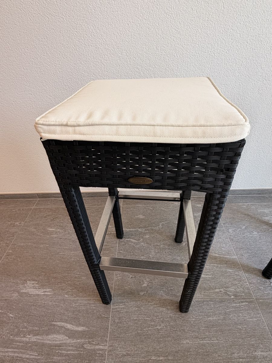 Hocker: 6 Barhocker outdoor inkl Sitzkissen VIP.ch – Gebraucht aus Biberist von Mi58 4