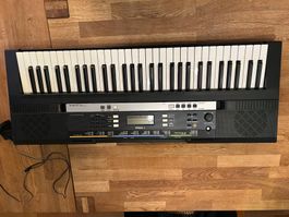 Yamaha PSR-E243 Keyboard