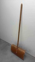 Snow shovel wooden handle metal edge acceptable