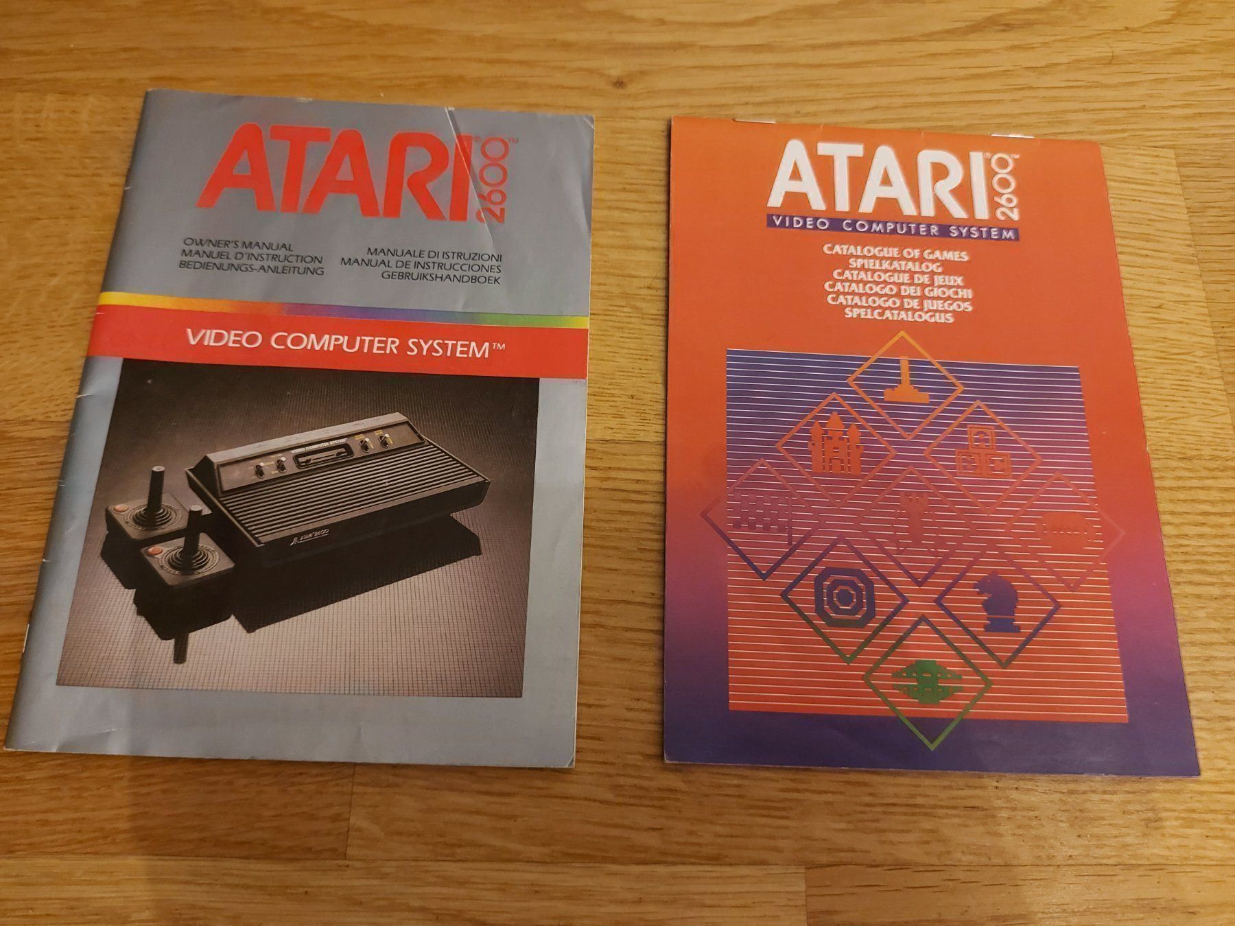 Documenti: Atari 2600 Spielkatalog + Anleitung – Usato da Aarau venduto da Kaesekuchen2000