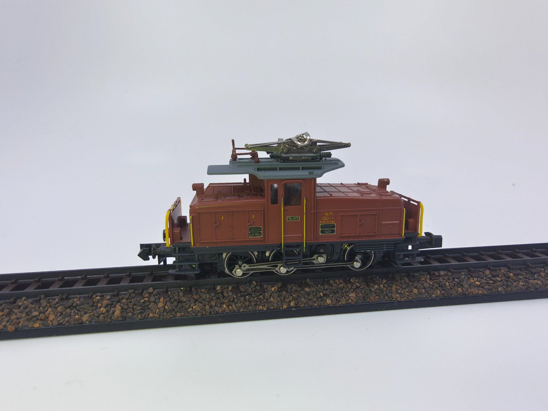 Arnold Modellini di ferrovie: Arnold 2425, Ee 3/3 16405, Analog – Usato da Wangs venduto da mobacom 5
