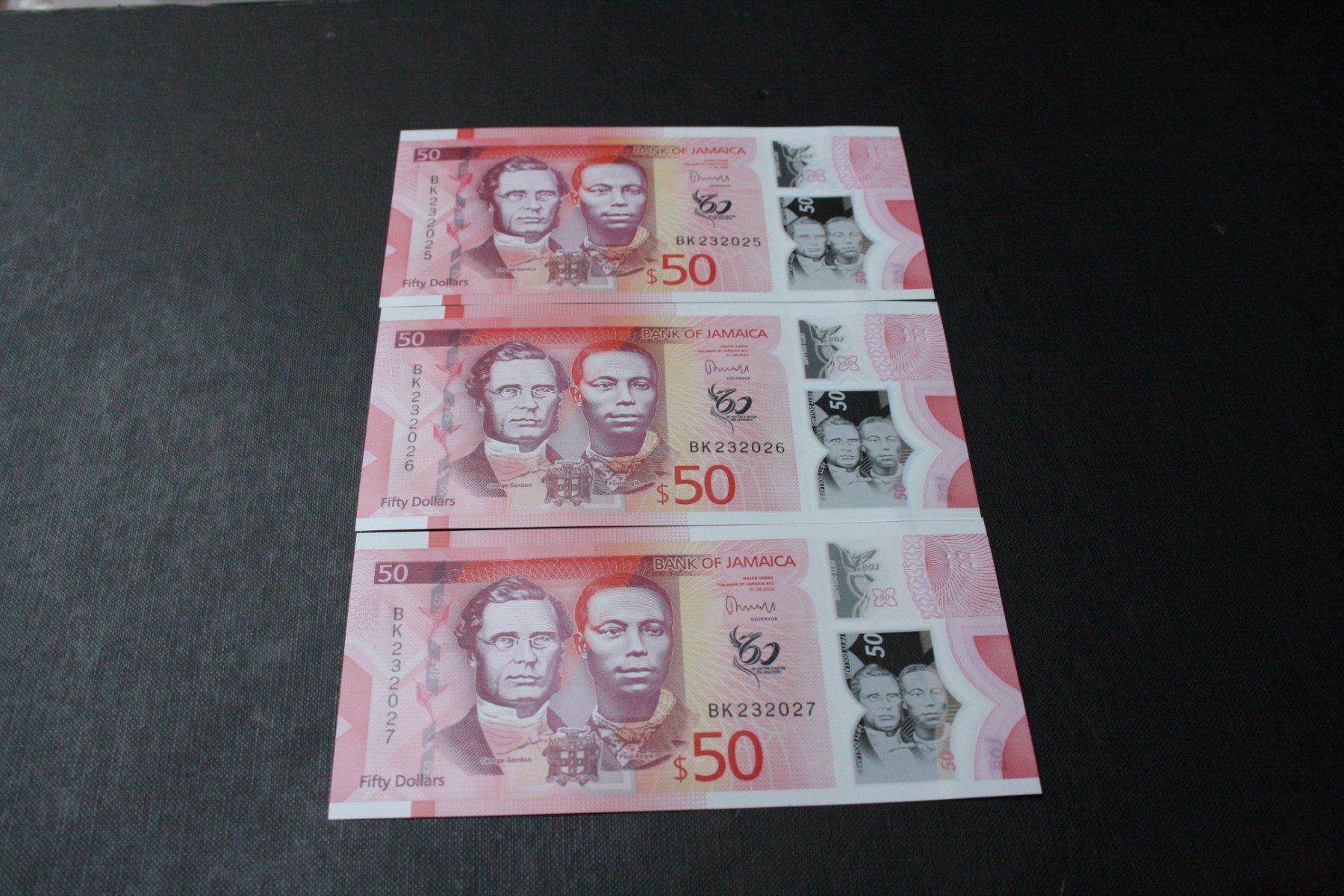 Banconote: Jamaïque 3 x 50 Dollars UNC – Nuovo (secondo la descrizione) da Cormondrèche venduto da Hermes.monnaies