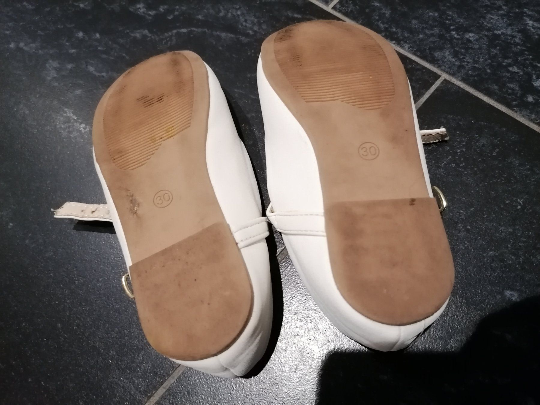 Scarpe per ragazze: Ballerinas Weiss Gr. 30 – Usato da Büttikon AG venduto da Amineah 4
