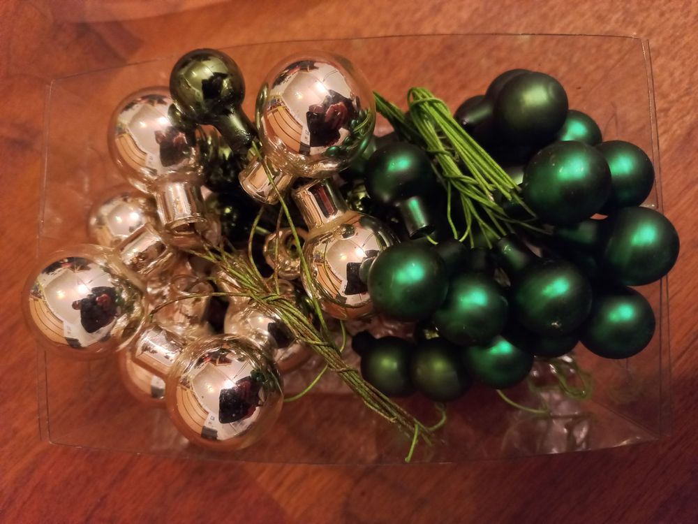 Weihnachtskugeln am Draht klein Kaufen auf Ricardo