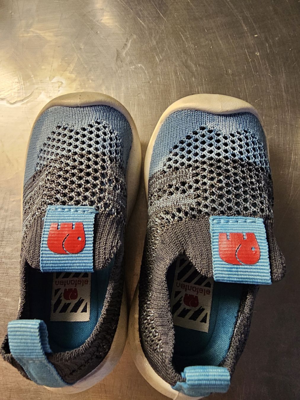 Elefanten Schuhe für Jungen: Elefanten Lauflernschuhe Gr. 20  – Gebraucht aus Brüttisellen von Miralaurea