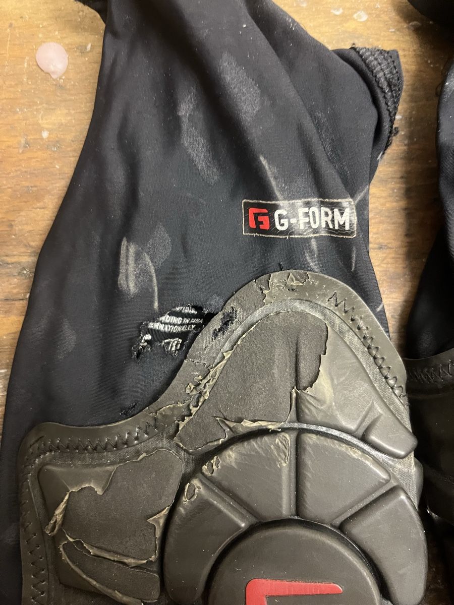 Protections: G-Form Ellenbogenschoner – D'occasion à Chur par williwild 1