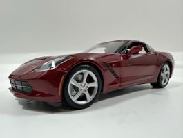 Chevrolet Corvette Stingray C7 1:18, dunkelrot, MAISTO
