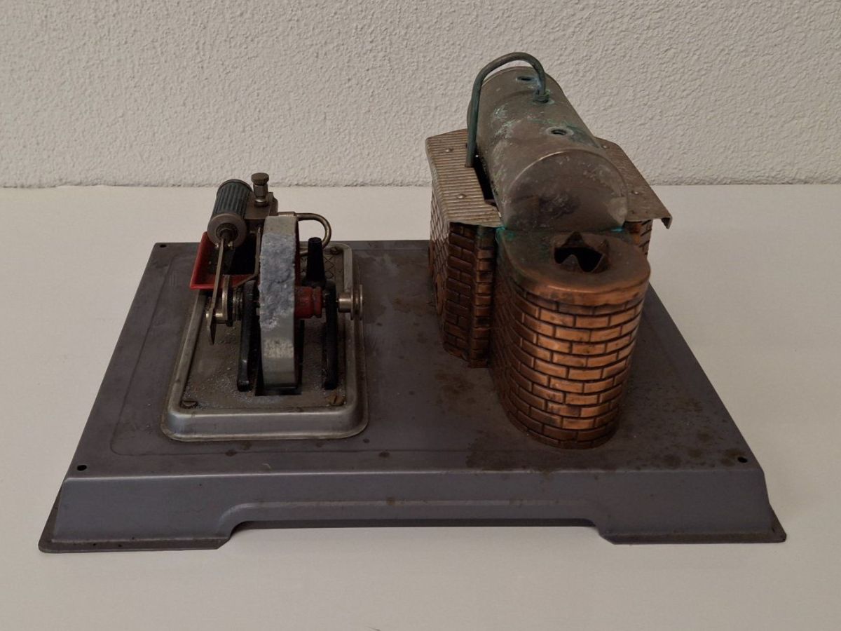 Wilesco Kit di modellismo & Modellini statici: Wilesco Dampfmaschine – Usato da Reichenburg venduto da AK_78 2