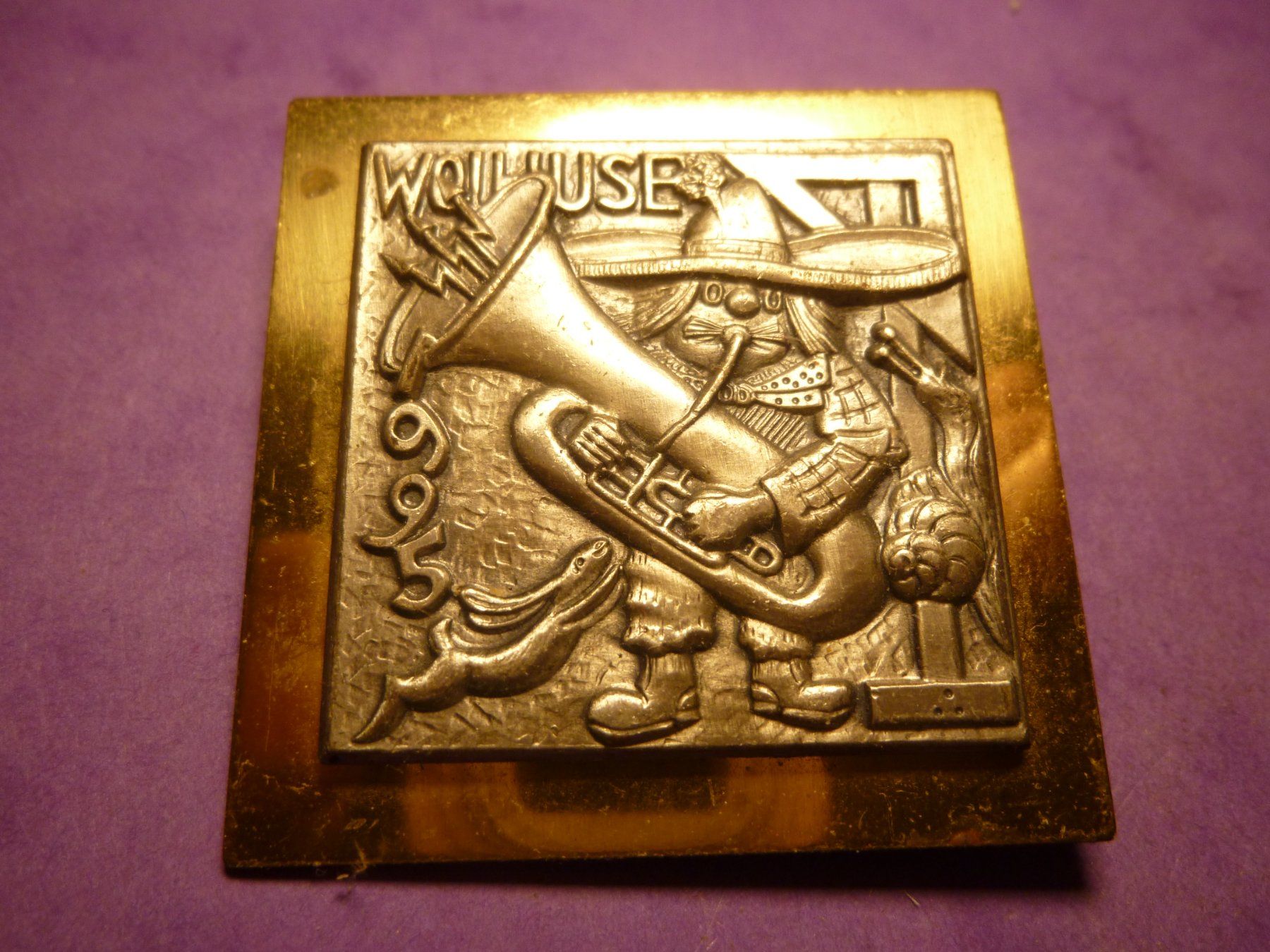 Plaketten & Abzeichen: WOLHUSEN 1995 GOLD – Gebraucht aus Ried (Muotathal) von Mandarin02