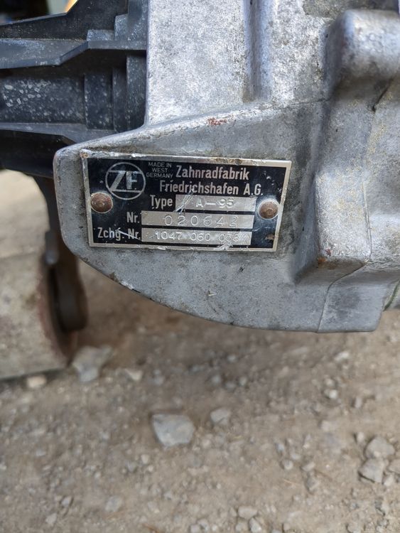 BMW Tutti pezzi di ricambio auto: BMW 325 XI Getriebe – Usato da Sigriswil venduto da wme_j5dh 3