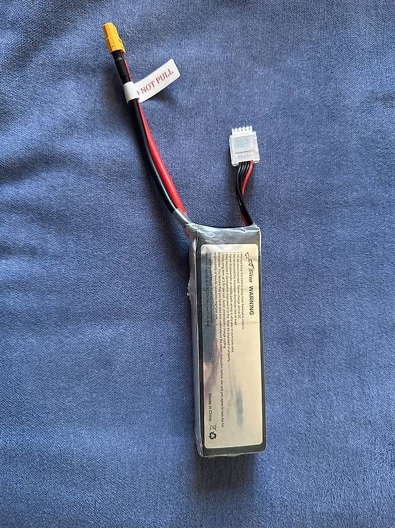 Accus, Chargeurs & Blocs d'alimentation: Batterie 4 cellules/14,8V – D'occasion à Lausanne par pie_hf6l 1
