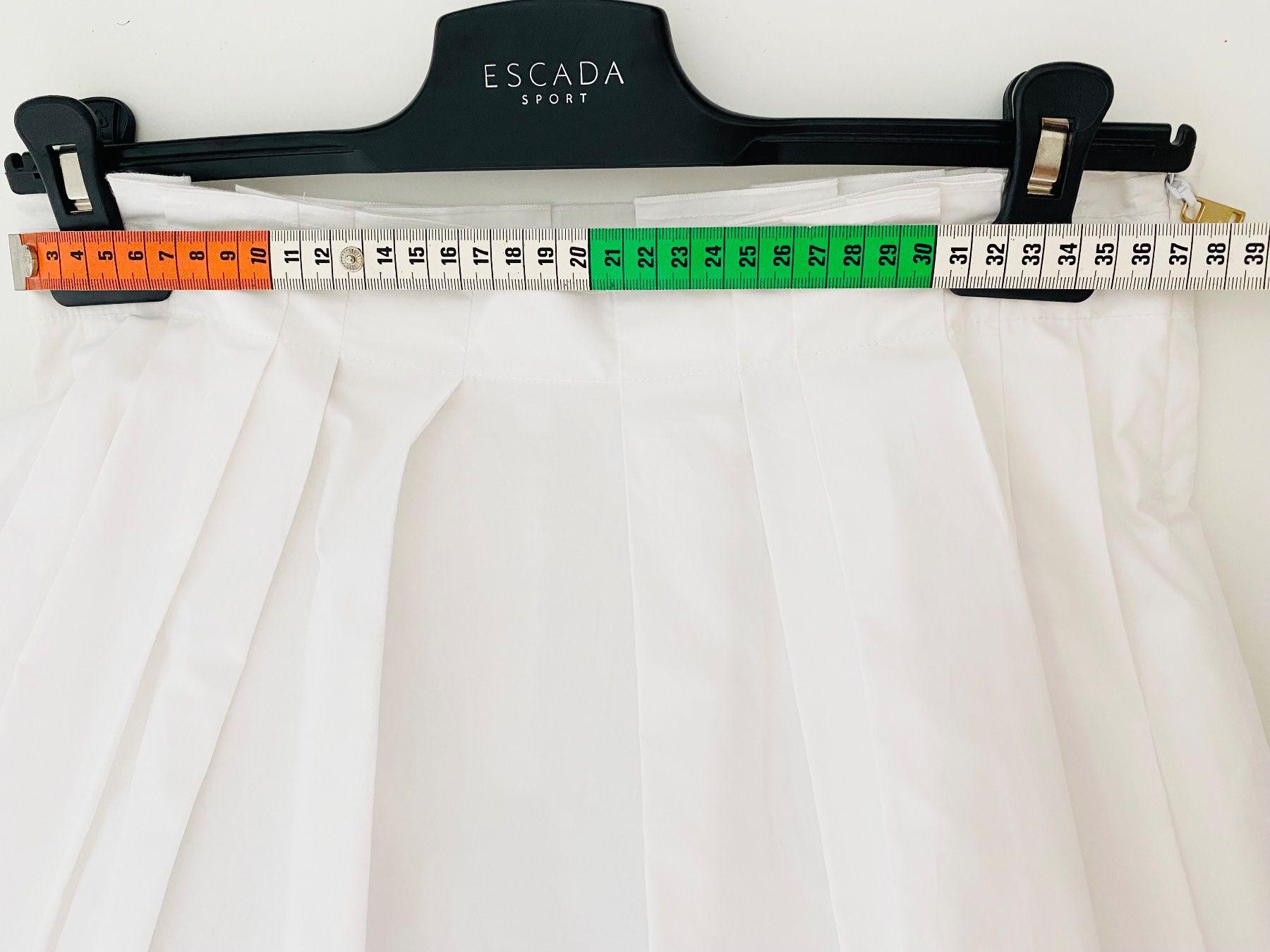 Escada Gonne: Escada Damenrock - 36 - NEU‪ – Nuovo (secondo la descrizione) da Ponte Tresa venduto da La_Vie_En_Rose 1