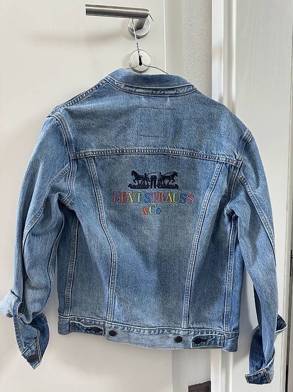Jacken: Levis Jeansjacke – Gebraucht aus Wettswil von mia_ql62 3
