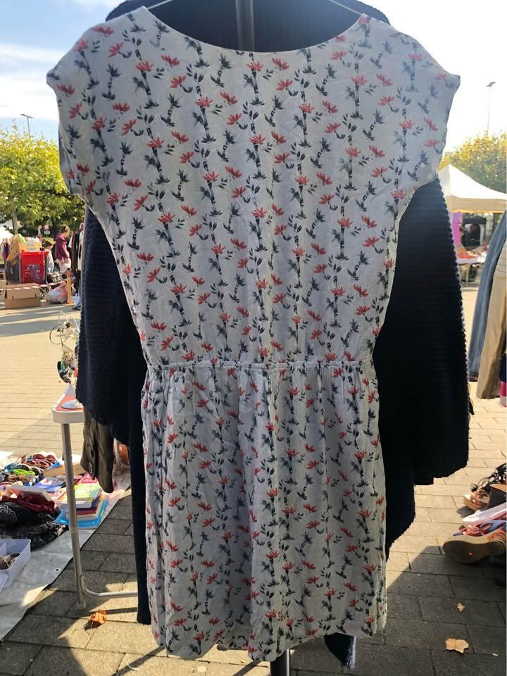 Sessun Vestiti: Robe Fleurie (Sessun) – Usato da Vevey venduto da cla_f252