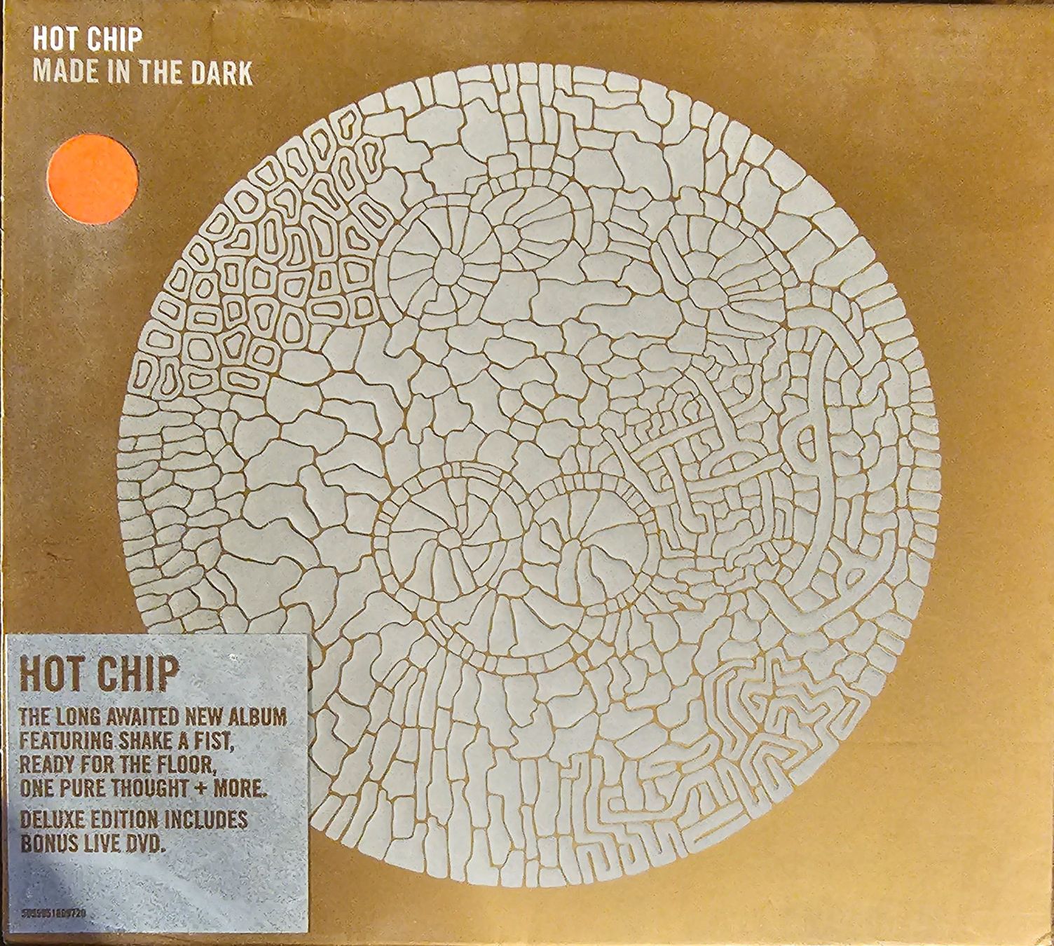 CDs: Hot Chip – Made In The Dark – Gebraucht aus Wahlen b. Laufen von Cg10
