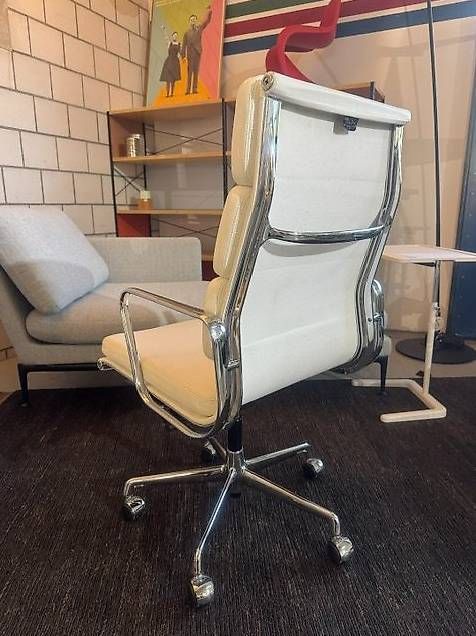 Vitra Sedie: Vitra Soft Pad EA 219 weiss – Usato da Zollikofen venduto da OberliAG 3