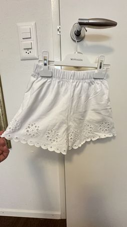ZARA Sommer Shorts bestickt weiss Gr. 10 (140) Mädchen Somme