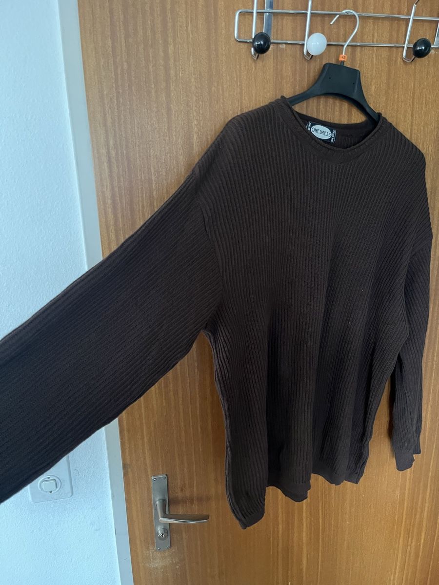 Maglioni & Felpe: Pull One Dress, taille L – Usato da Vevey venduto da EmileZoulard 1