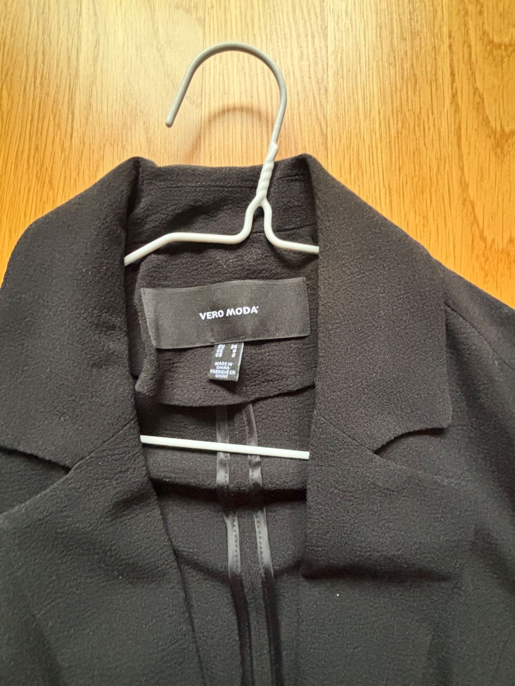 Completi & Tailleur: Vero Moda Damen Blazer, Grösse 34 – Usato da Zürich venduto da gaj_nm6w 2