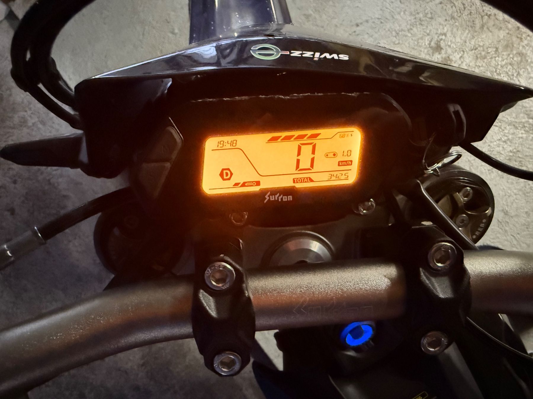 Sur-Ron Strada: Surron Ultra Bee Supermoto – Usato da Schänis venduto da sim_n9qh 6