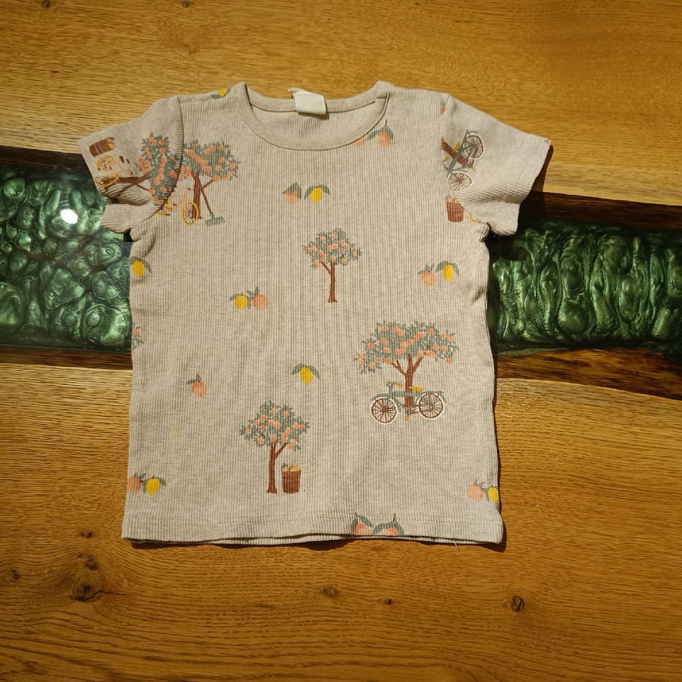 H&M Chemises, T-shirts & Polos: T-Shirt Grösse 92 – D'occasion à Jaberg par urig17.