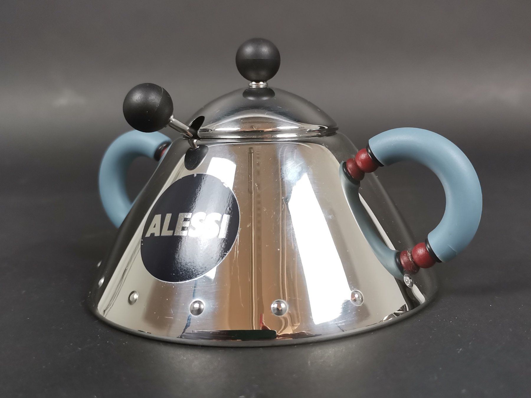 Alessi Zuccheriere: ALESSI Zuckerdose mit Löffel und Rahmkännchen – Usato da Schaffhausen venduto da Restwert_SH 4