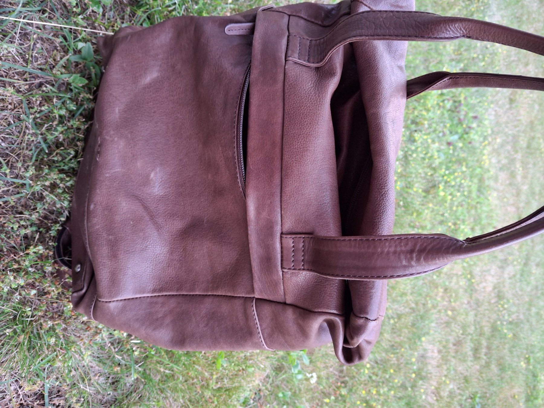 Zaini: Brauner Lederrucksack, kleiner dunkler Fleck – Usato da Unterägeri venduto da spo_2kjh 2