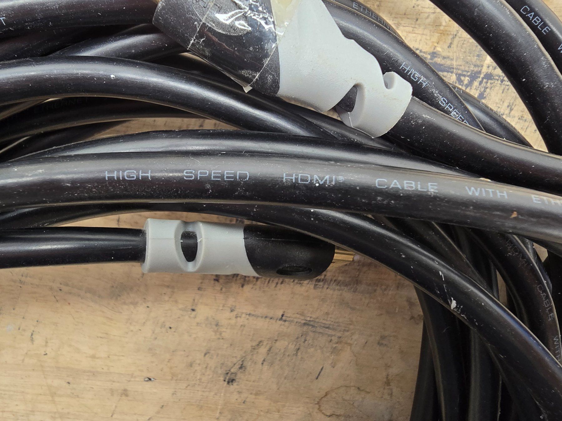 Kabel: 15 Meter HDMI Kabel HIGH SPEED WITH ETHERNET – Gebraucht aus Breitenbach von gnieserli 4