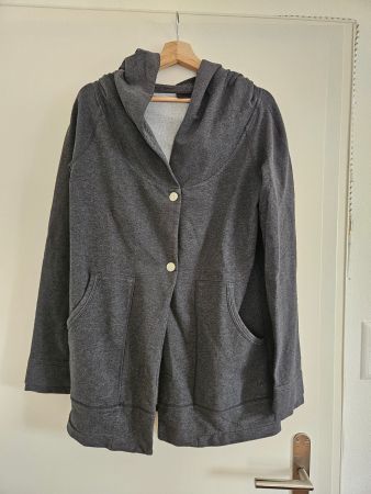 Mantel grau mit 2 Druckknöpfen Gr.S