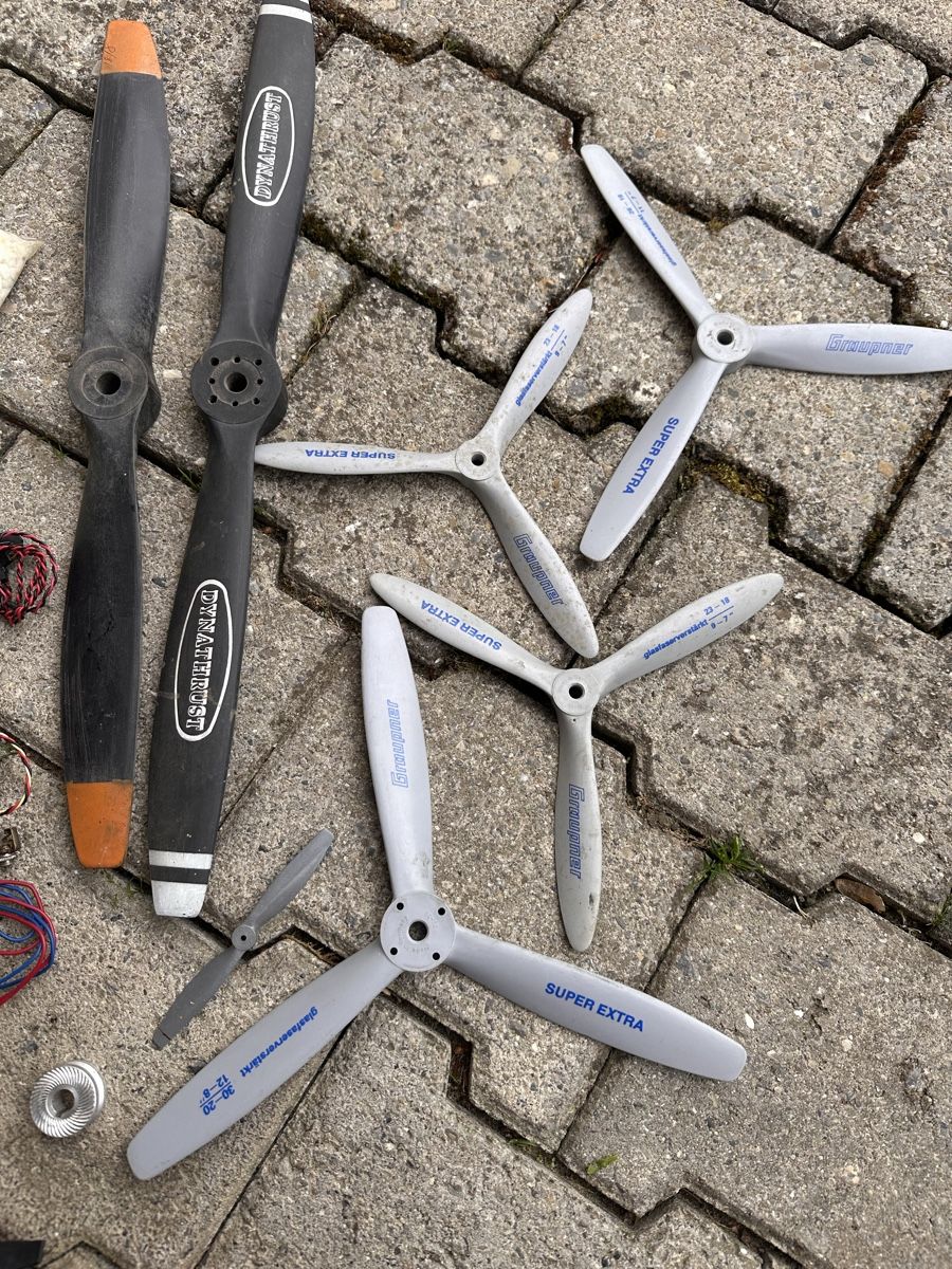 RC Modellbau: Diverses Modellbau-Material – Gebraucht aus Niederönz von Minusch2 3