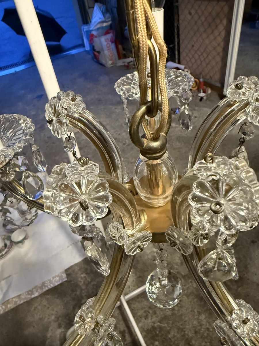 Lampadari & plafoniere: Schöner Kronleuchter aus Kristallglas – Usato da Benglen venduto da Dubai1234 6