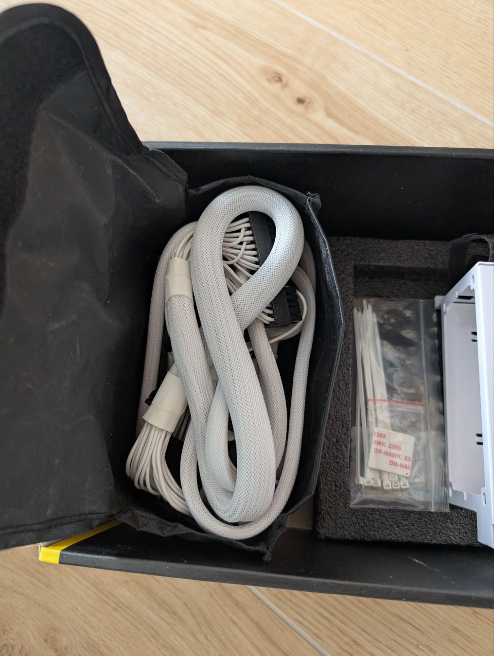 Corsair Elektronikbauteil: Corsair RM750x – Gebraucht aus Le Mouret von XanSolo 4