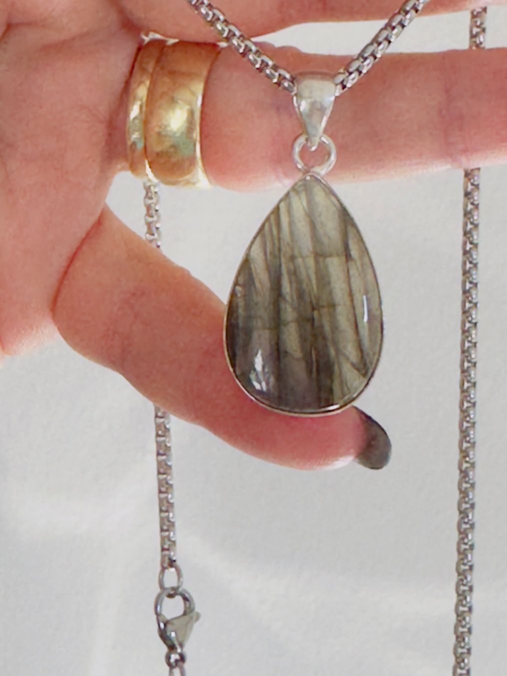 Catenine: Labradorite necklace – Nuovo e nell'imballaggio originale da Genève venduto da AGBERG 3