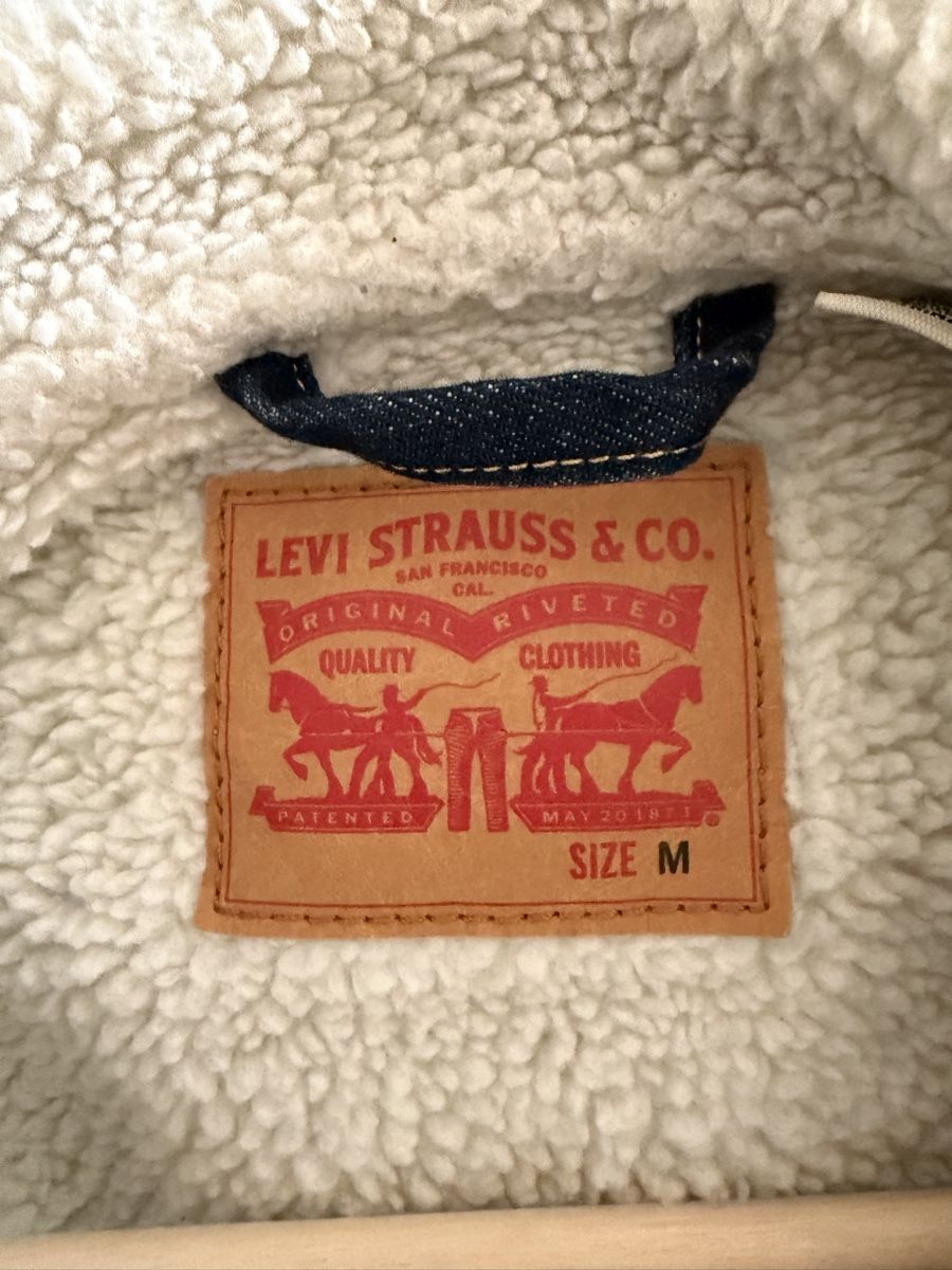 Levi's Jacken: Levi's Jacket Sherpa – Gebraucht aus Zürich von kin_6n6t 2