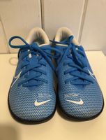 Nike Hallenschuhe Gr.28,5