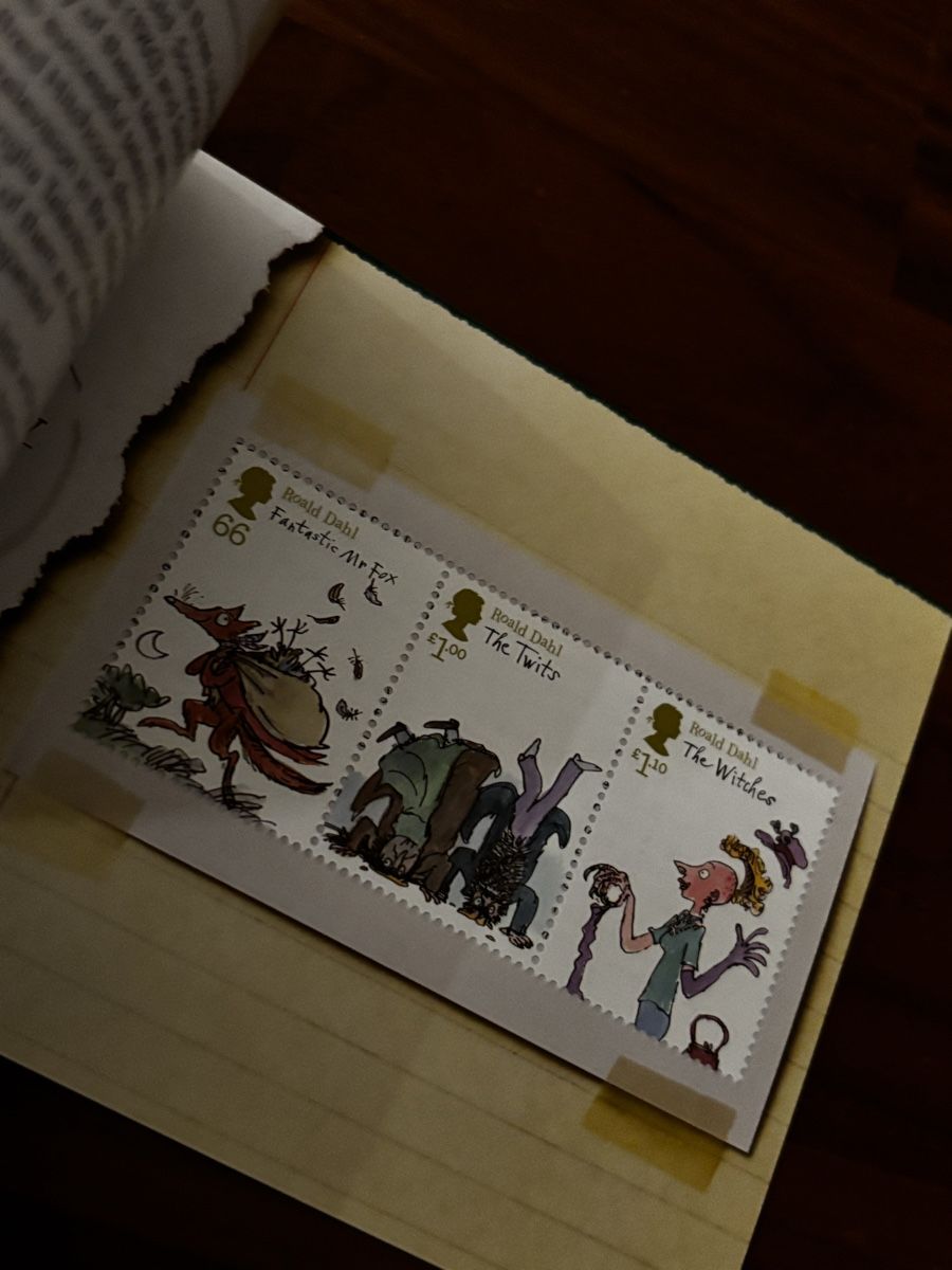 Tutti i francobolli: Roald Dahl: Royal Mail Briefmarken Set – Nuovo e nell'imballaggio originale da Zürich venduto da engebrunau 5