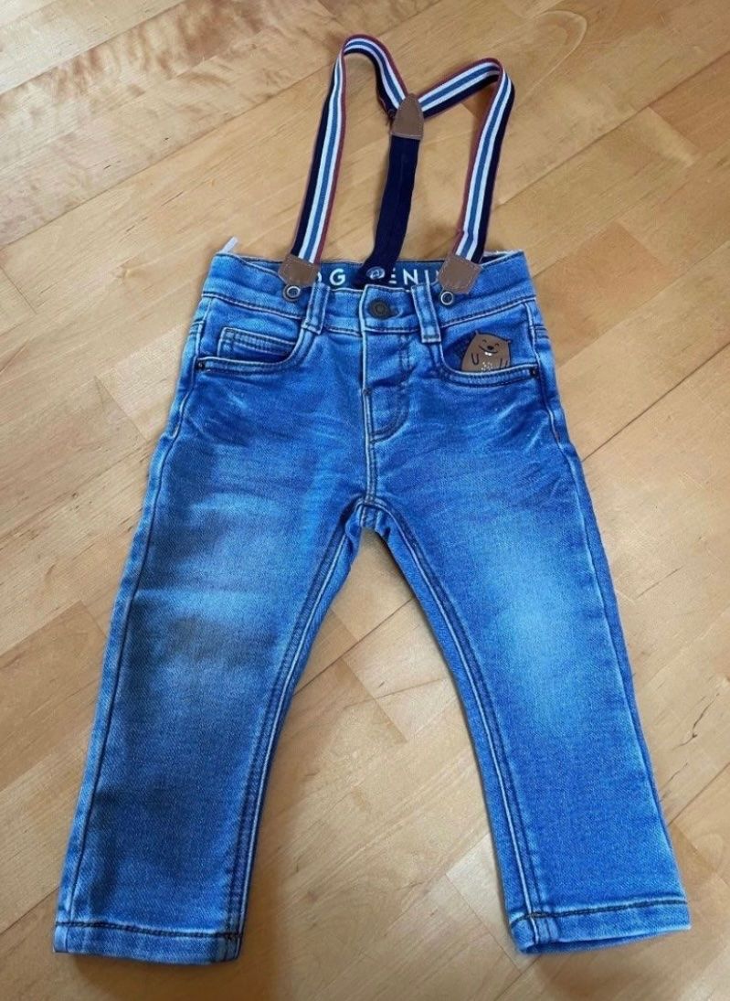 C&A Pantaloni: Hose Gr 80 , Jeans mit Hosenträger – Usato da Hüntwangen venduto da fra_7nd2