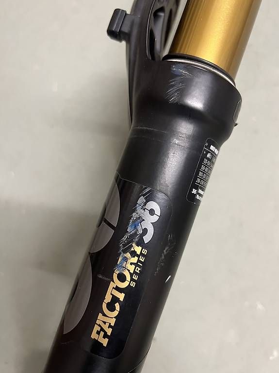 Pezzi di ricambio: FOX 36 29/27.5+ Fork 160mm – Usato da Silvaplana venduto da SkoCats1 2