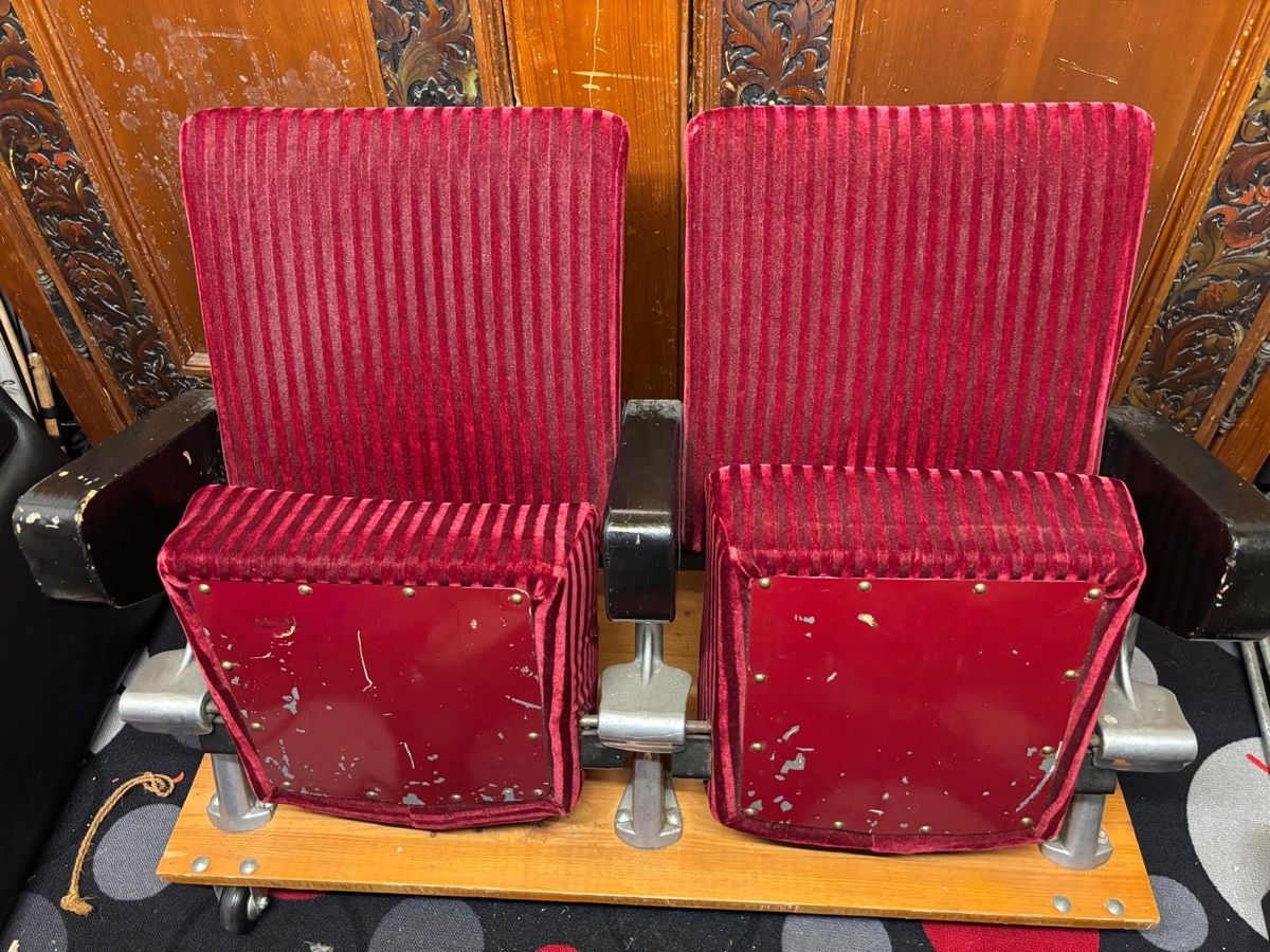 Poltrone: Vintage Kinosessel – Usato da Zürich venduto da pat_gr6h